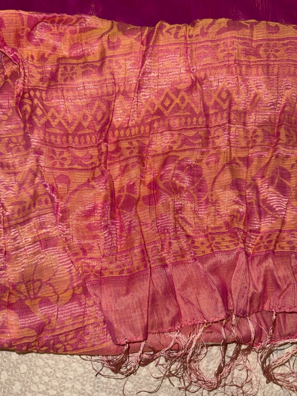 Luxurious Two-Tone Pink & Magenta Women's Scarf - Picture 4 of 6